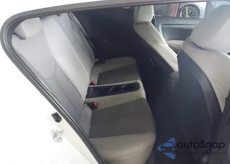 2013 Hyundai Veloster Base W/Gray z USA, uszkodzony, nr VIN KMHTC6AD3DU171621